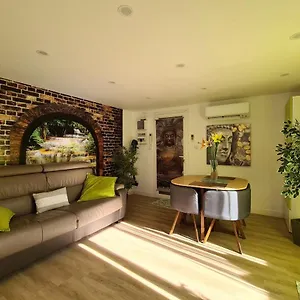 Splendid Studio With Ac And Terrace - Dodo Et Tartine Appartement Peypin