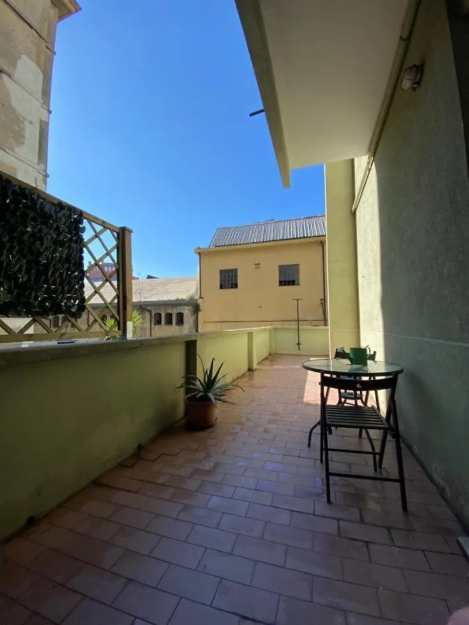 Home Fiumara Genova